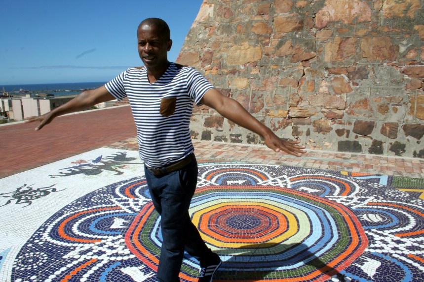 PE Real City tour - guide Nelson Sebezela